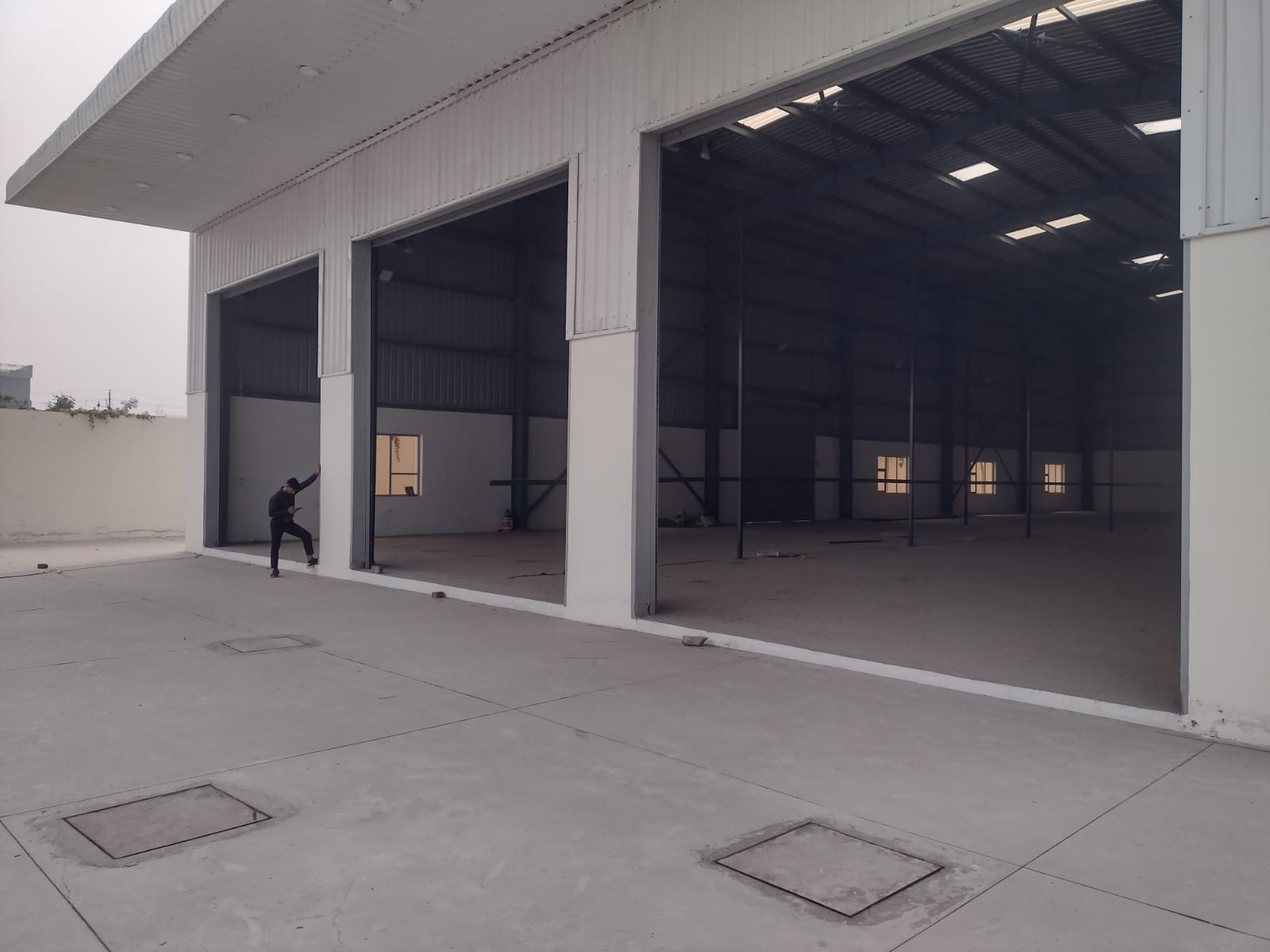 10000_sqft_warehouse_in_Surajpur_Noida_Uttar_Pradesh_15.jpeg