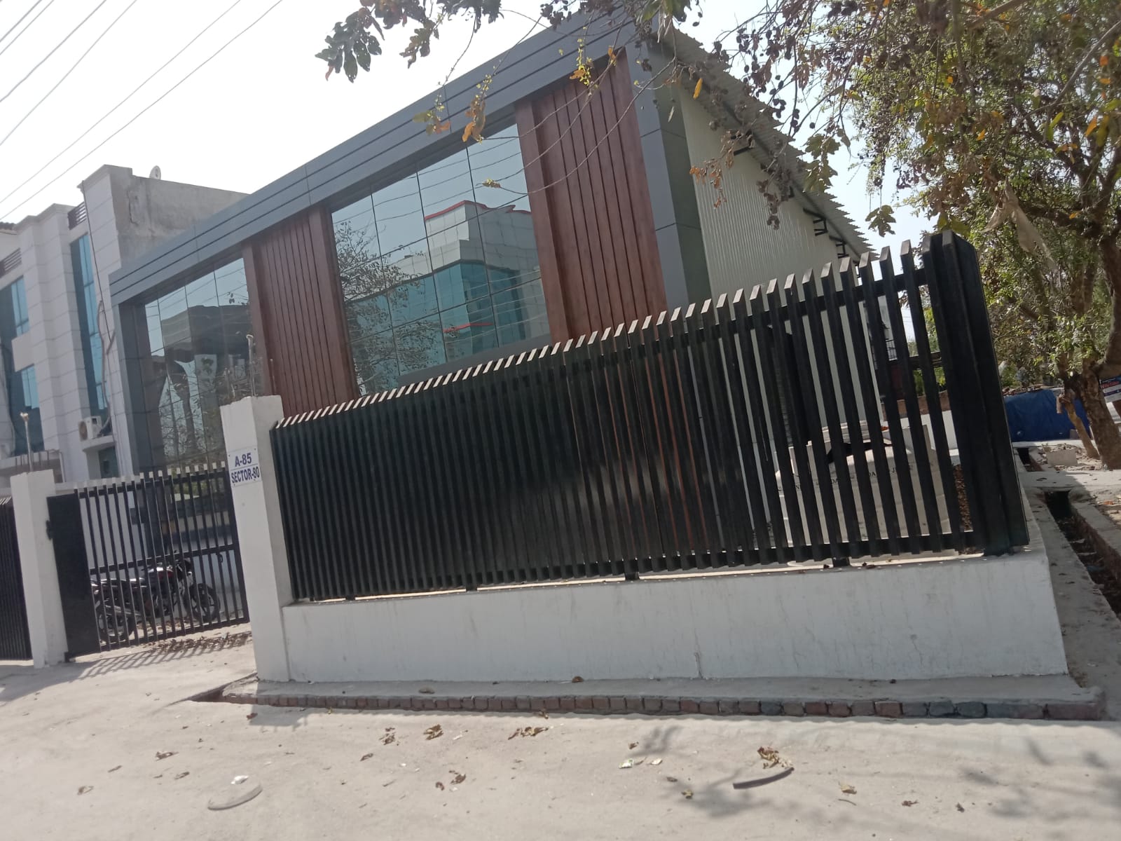 3500_sqft_warehouse_in_noida_3.jpeg