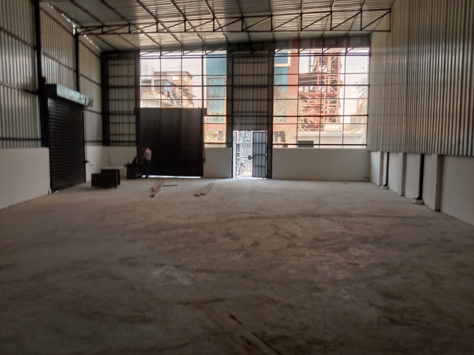 3500_sqft_warehouse_in_noida_5.jpeg