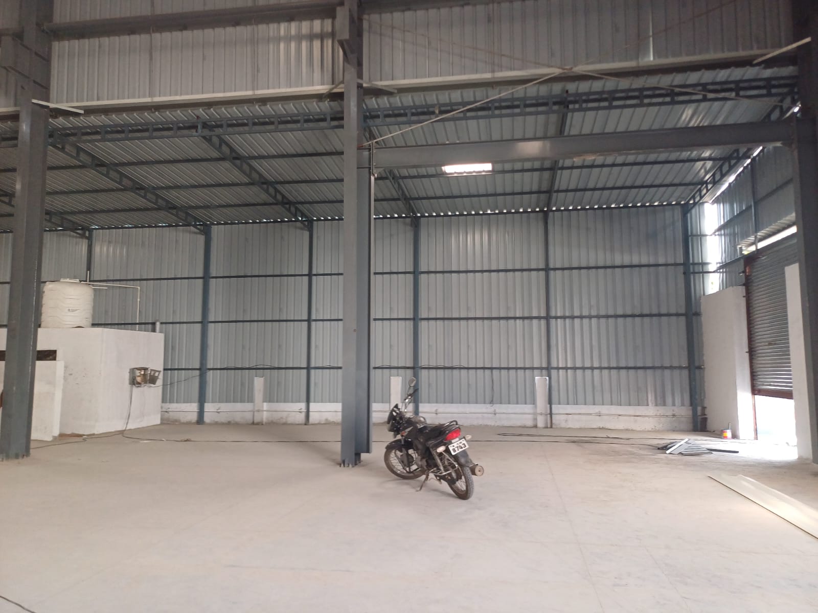 HyphenSCS-Warehouse-72737-6.png