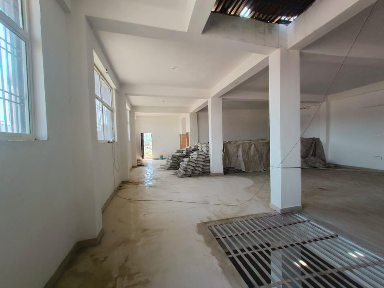 HyphenSCS-Warehouse-72873-5.png