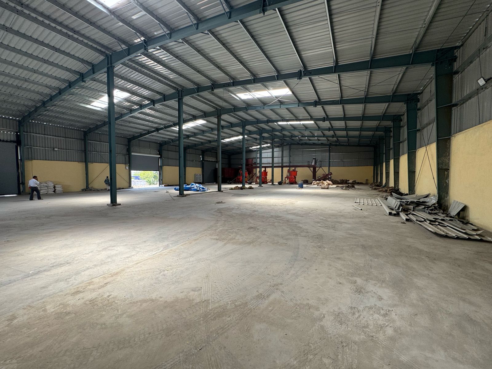 HyphenSCS-Warehouse-72927-0.png