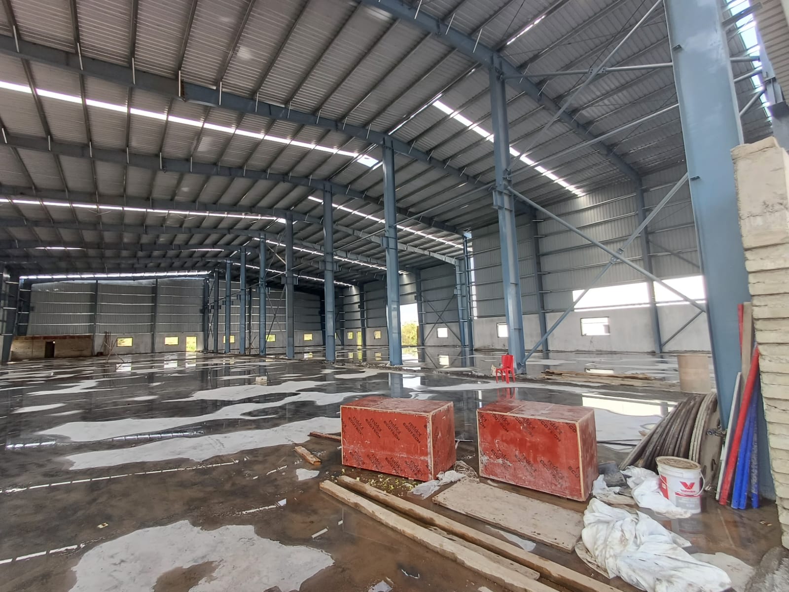 HyphenSCS-Warehouse-72984-0.png