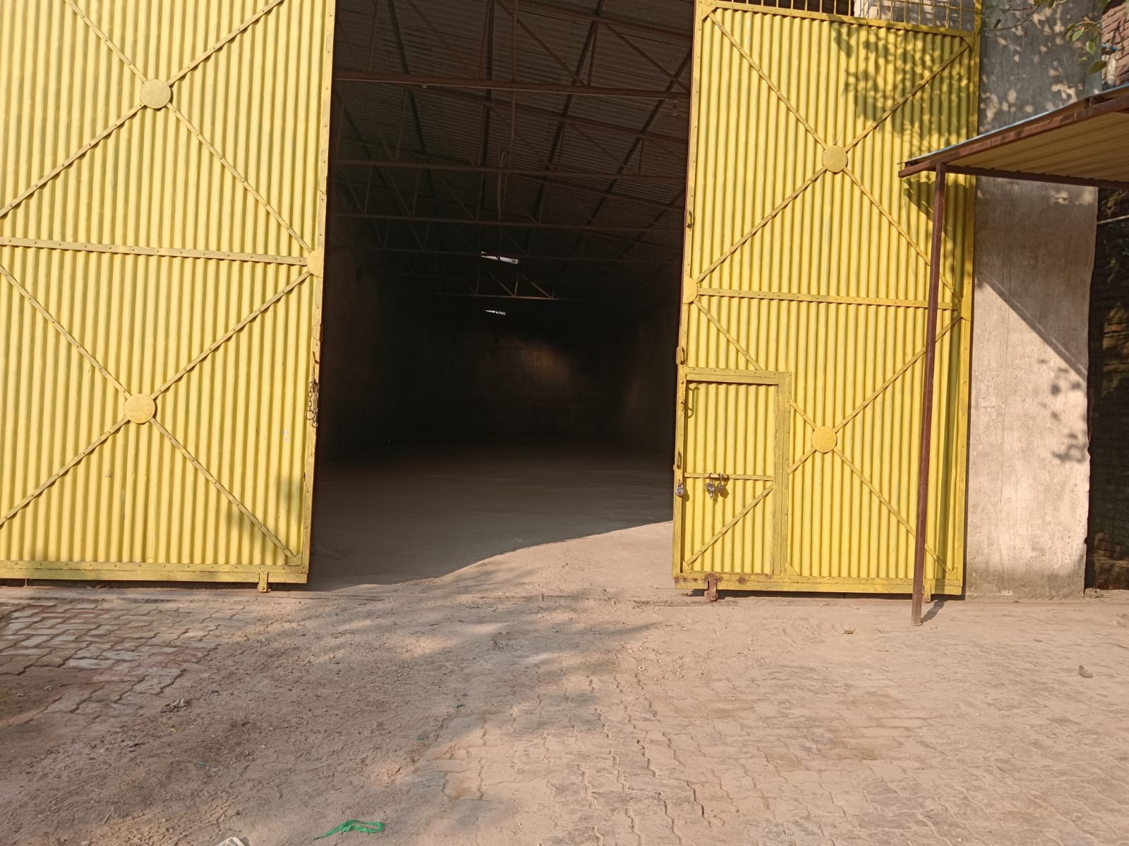 HyphenSCS-Warehouse-73380-5.png
