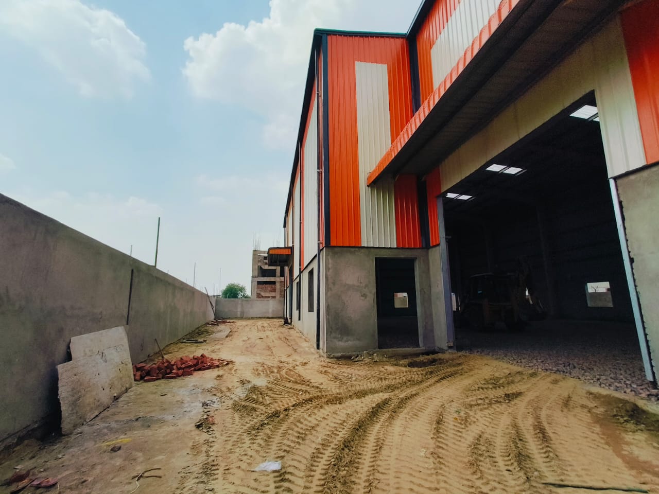 HyphenSCS-Warehouse-73446-1.png