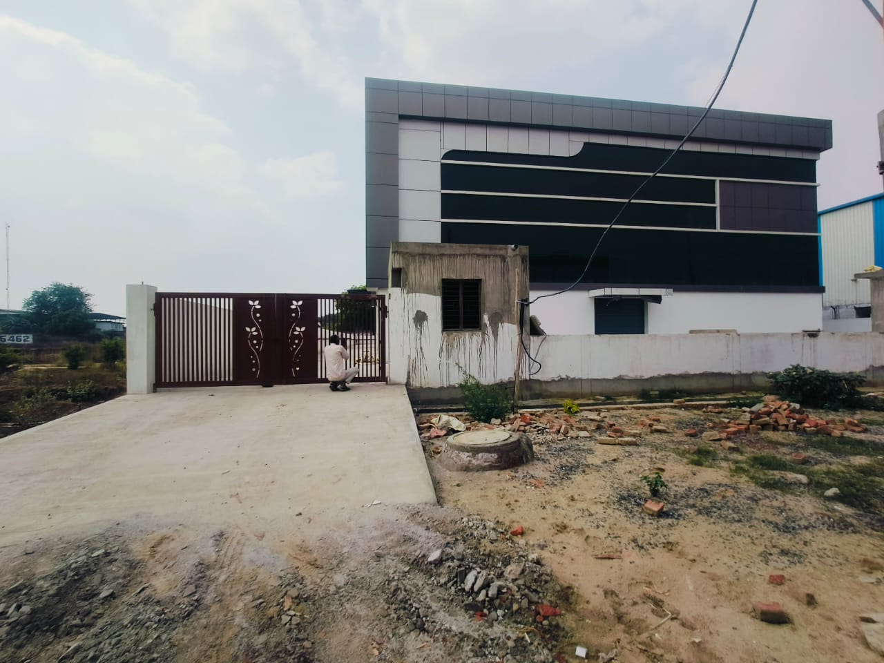 HyphenSCS-Warehouse-73475-1.png