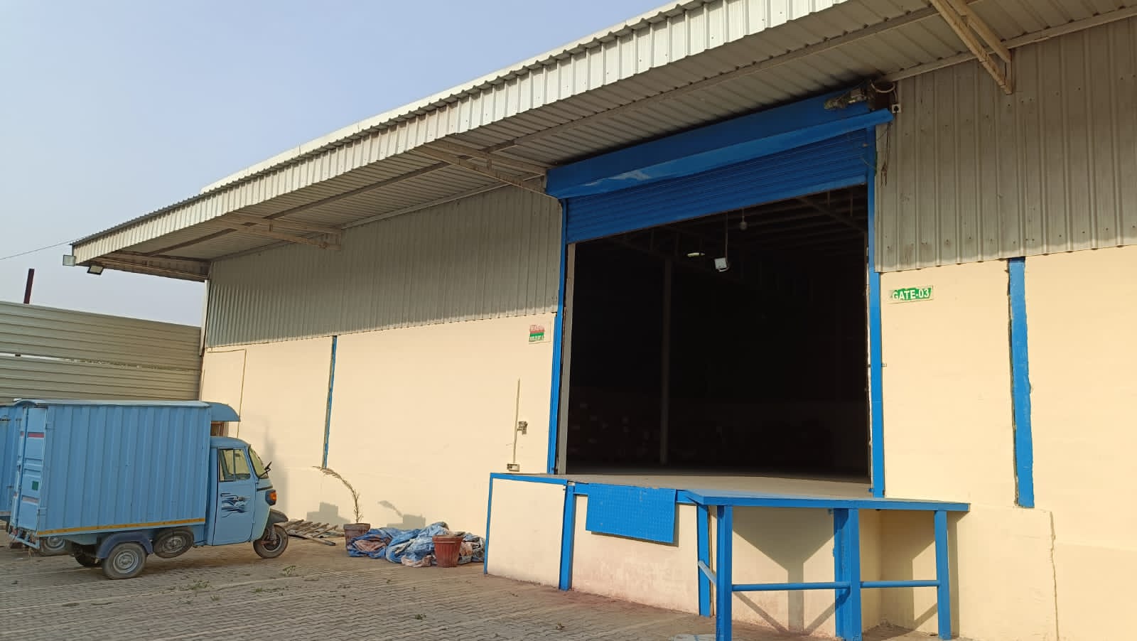 HyphenSCS-Warehouse-73572-6.png