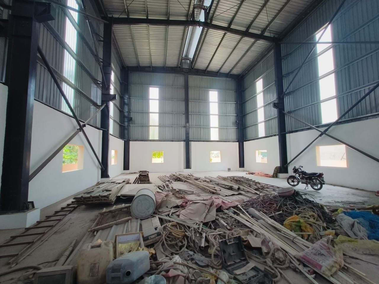 HyphenSCS-Warehouse-73884-2.png