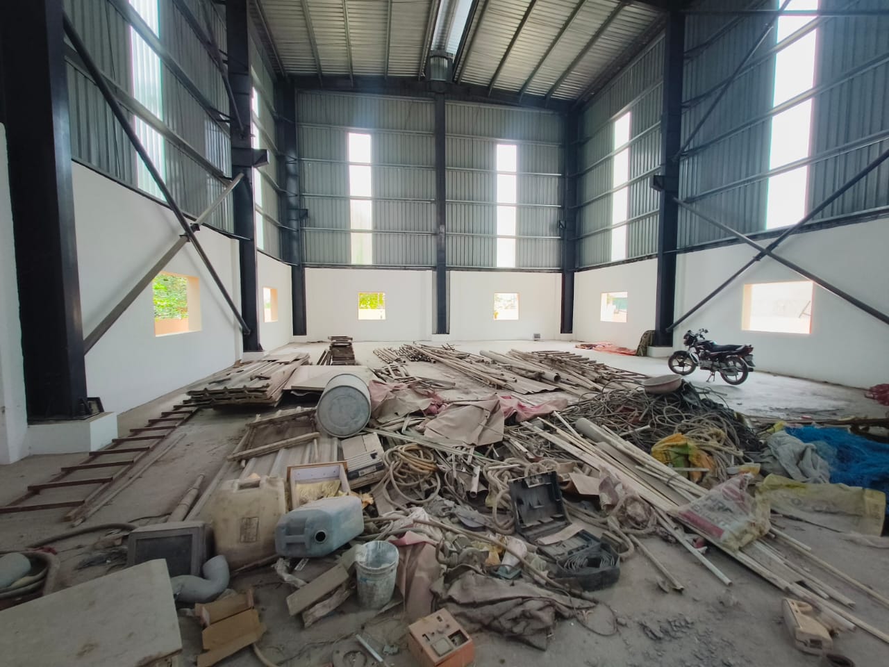 HyphenSCS-Warehouse-73884-5.png