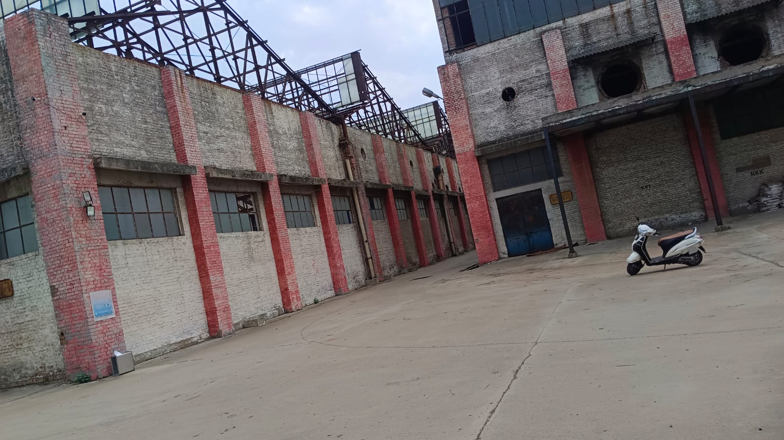 HyphenSCS-Warehouse-74454-3.png