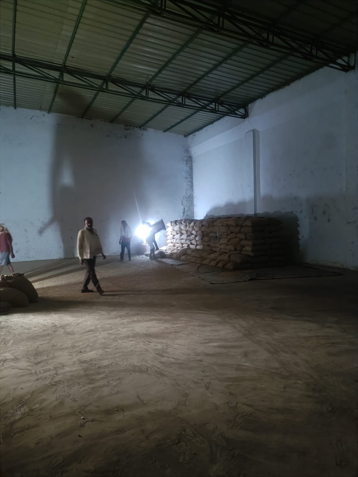 HyphenSCS-Warehouse-74478-1.png