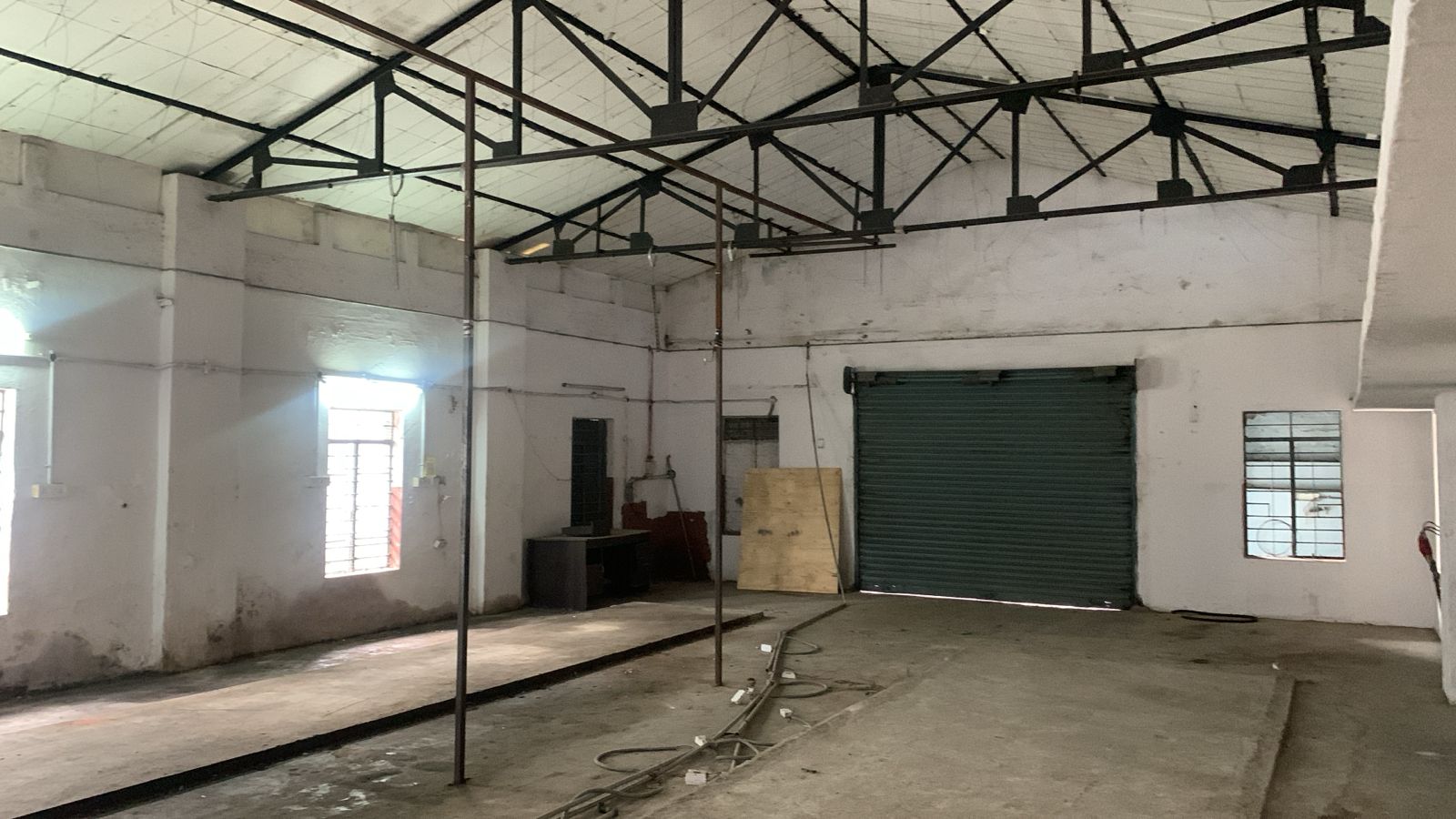 HyphenSCS-Warehouse-75318-0.png