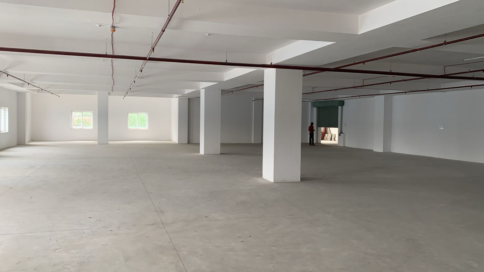 HyphenSCS-Warehouse-75324-2.png